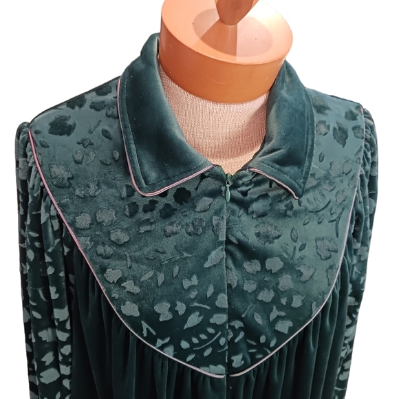 Vintage Women Velour Nightgown Robe Studio 36 Green Floral - Picture 3 of 6